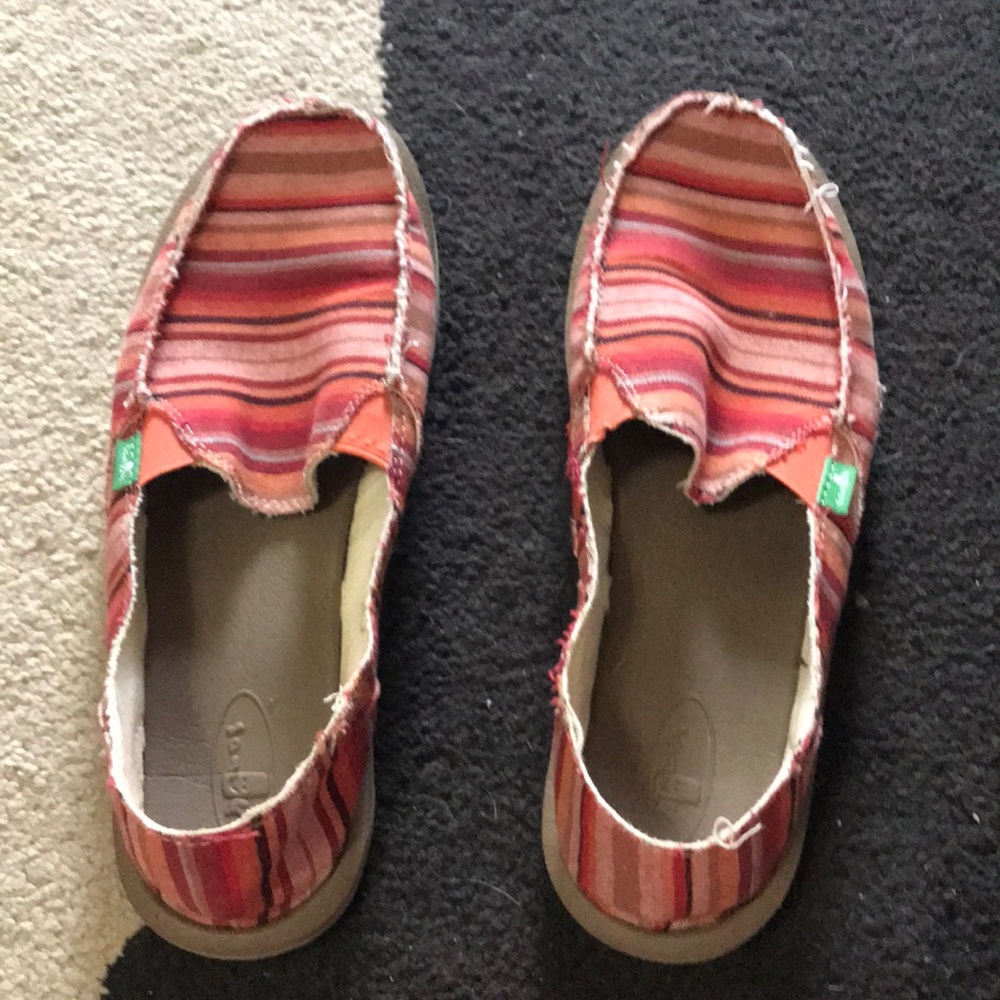 Sanuk loafers